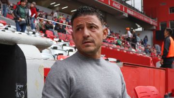 Jorge Gómez es criticado por su trato a las jugadoras.