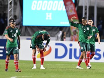 México cayó 2-0 ante Honduras en Tegucigalpa.