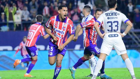 . Ricardo Chávez en festejo de gol, durante el partido de ida de los Cuartos de Final del torneo Apertura 2023 de la Liga BBVA MX.