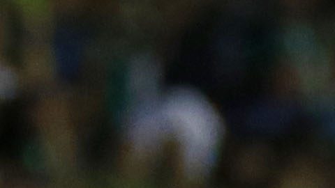 Germán Cano celebra uno de sus goles con el León.