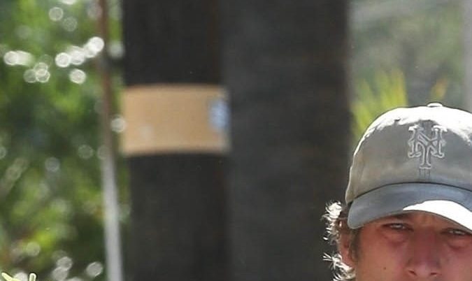 Jeremy Allen y Rosalía en Los Ángeles.