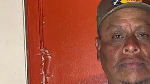 Armando y Silvia Molina celebran su primera cena de Acción de Gracias como residentes legales. (Cortesía Silvia Molina)