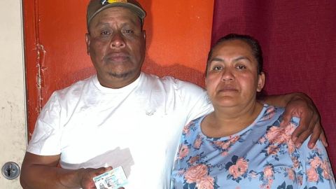 Armando y Silvia Molina celebran su primera cena de Acción de Gracias como residentes legales. (Cortesía Silvia Molina)