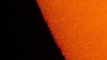 Detectan por primera vez emisión similar a auroras en el Sol