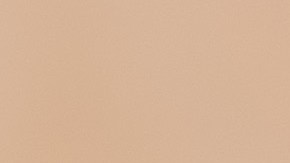 De izq. a dcha: Iman Vellani como Ms. Marvel/Kamala Khan, Brie Larson como Captain Marvel/Carol Danvers, y Teyonah Parris como Captain Monica Rambeau.