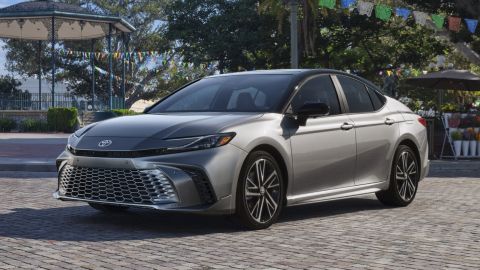 Toyota Camry 2025