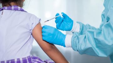 Vacunar a los niños contra el VPH es eficaz para prevenir varios tipos de cáncer
