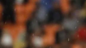 El portero Jeremías Florentín cantando el himno junto a sus compañeros de la Selección Argentina sub 17.