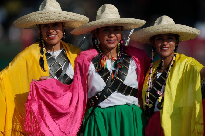 AMLO reivindica creciente rol del ejército durante desfile por el 113 aniversario de la Revolución Mexicana