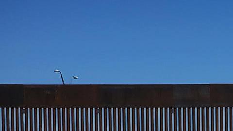 Cede la ola migratoria al norte de México en medio de cuestionados operativos del gobierno