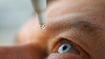 Amazon dejará de vender 7 gotas para los ojos luego de la advertencia de la FDA