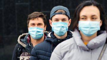 Estadounidenses sufren de trauma colectivo pospandemia: de qué se trata