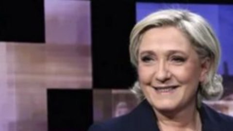 Marine Le Pen y Emmanuel Macron.