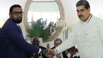 Los dos mandatarios se reunieron este jueves en San Vicente y las Granadinas para dialogar sobre la disputa.