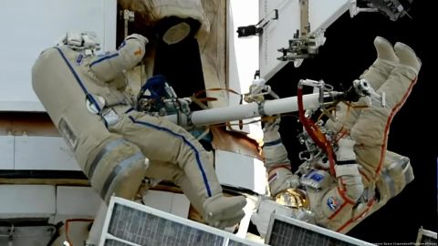 Rusia y NASA extienden acuerdo en la EEI hasta 2025