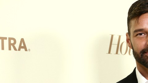 Ricky Martin publicó una foto junto a su papá y sorprendió a todos por su parecido