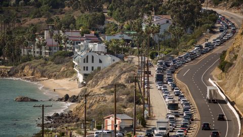 MALIBU, CA - NOVEMBER 09: Traffic jams the southbound lanes of Pacific Coast Highway as all of the city of Malibu is evacuated to flee advancing flames during the Woolsey Fire on November 9, 2018 in Malibu, California. About 75,000 homes have been evacuated in Los Angeles and Ventura counties due to two fires in the region. (Photo by David McNew/Getty Images)