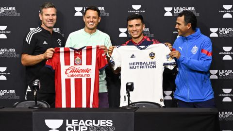 Chicharito fue formado en Chivas y su último club fue el LA Galaxy.