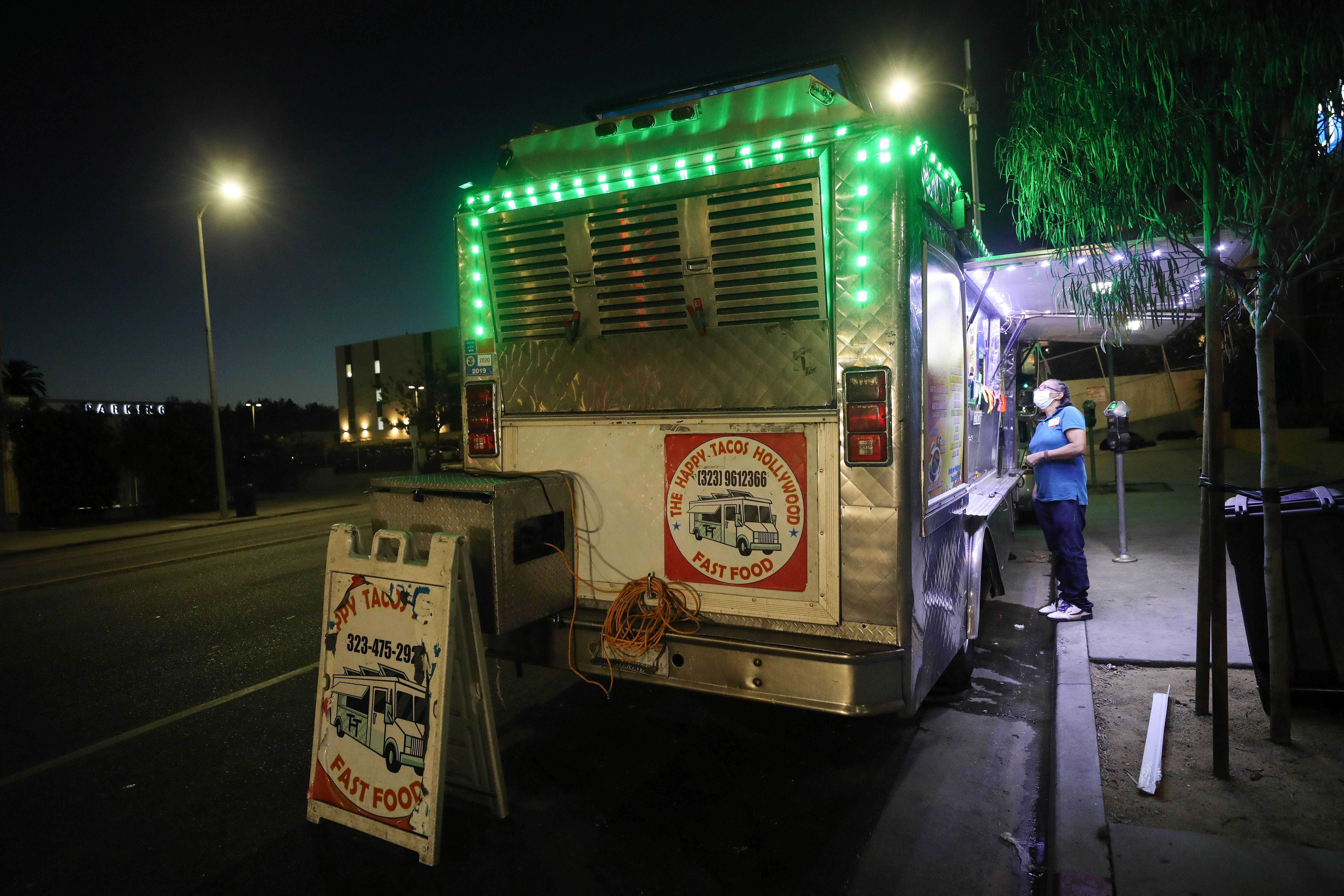 Empleado hispano de un food truck de tacos es v ctima de asalto a