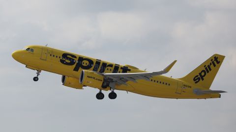 Spirit Airlines se disculpó por poner a un niño no acompañado en el avión equivocado