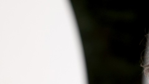 Ex novia de Matthew Perry pidió que se investigue a los médicos del actor