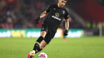 SOUTHAMPTON, ENGLAND - APRIL 27: Dominic Solanke of AFC Bournemouth controls the ball during the Premier League match between Southampton FC and AFC Bournemouth at Friends Provident St. Mary's Stadium on April 27, 2023 in Southampton, England. (Photo by Warren Little/Getty Images)