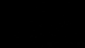 Kendall Jenner fue captada paseando por las calles de Aspen en compañía de amigos.