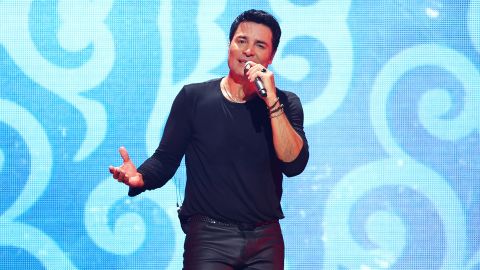 Chayanne fue tendencia por la noticia de su divorcio con Elizabeth Maronesse.