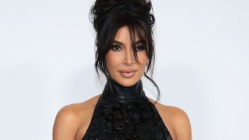 Kim Kardashian compartió su rutina de belleza para verse bien en estas fechas