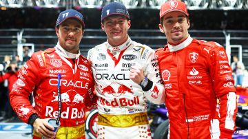 Max Verstappen, Charles Leclerc y Sergio "Checo" Pérez compartieron el podio del GP de Las Vegas 2023.