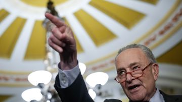 Schumer advirtió a los republicanos del Senado que es probable que Ucrania se quede sin fondos para fin de año.
