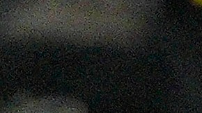 Darlington Nagbe recibe la copa de campeones de la MLS como capitán del Columbus Crew.