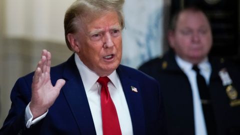 Trump dice que no testificará en su juicio civil por fraude el lunes en Nueva York