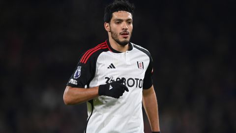 Cuerpo técnico del Fulham destacó las últimas dos actuaciones de Raúl Jiménez.