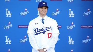 Shohei Ohtani usará el jersey número 17 con los Dodgers.