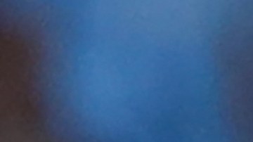 El defensor inglés Kyle Walker respondiendo a los empujones del brasileño Felipe Melo.