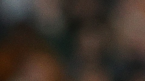 El inglés Raheem Sterling burlando la defensa del Wolverhampton en el Molineux Stadium.