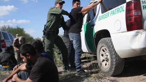 Republicanos han presionado a la Administración Biden para cambiar sus políticas migratorias.
