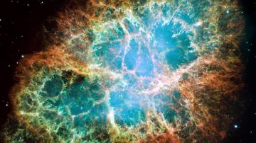 Hubble capta galaxia similar a una brillante bola de nieve
