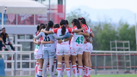 Varias jugadoras acusaron al técnico de abusar para darles la titularidad.
