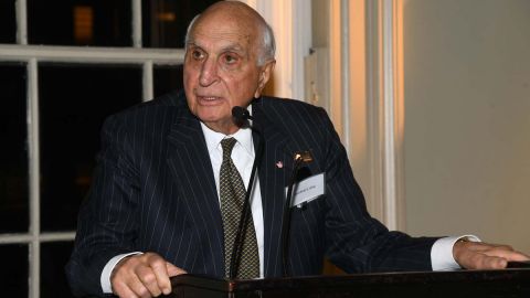 Ken Langone, multimillonario y cofundador de Home Depot