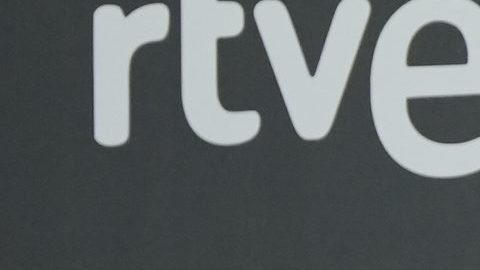 Molotov tras ganar en el Latin Grammy 2023 en Sevilla.