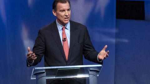 Tom Suozzi representó al tercer distrito New York