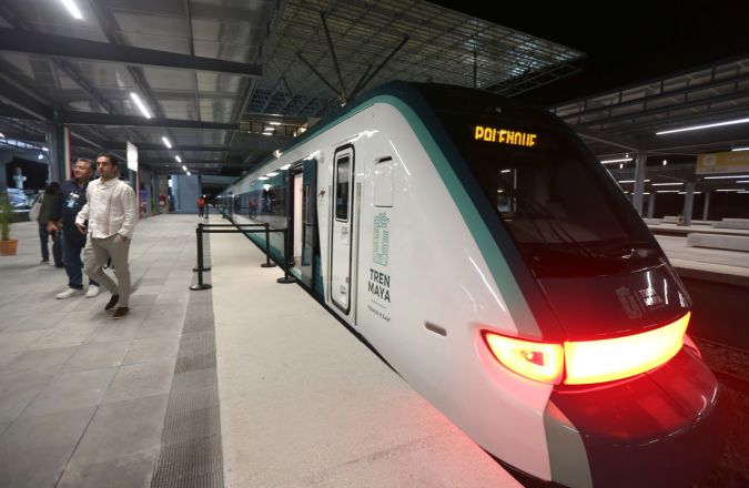 AMLO inaugura segundo tramo del Tren Maya en el sureste mexicano