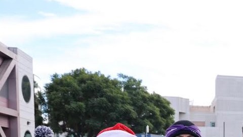 La congresista Nanette Díaz Barragán se unió a los miles de huelguistas. y criticoo fuertemente a rimer Healthcare y a St. Francis Medical Center.