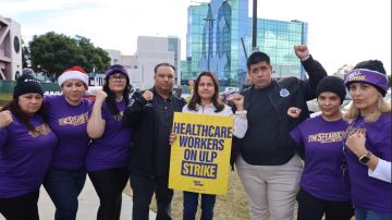 La congresista Nanette Díaz Barragán se unió a los miles de huelguistas. y criticoo fuertemente a rimer Healthcare y a St. Francis Medical Center.