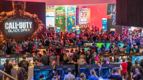 E3