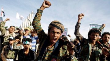 Quiénes son los rebeldes hutíes de Yemen y por qué EE.UU. y Reino Unido lanzaron un ataque contra ellos