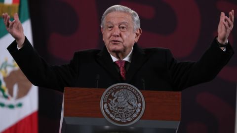 AMLO dice que Ron DeSantis se “desplomó” en su intento por la presidencia de EE.UU. debido a su campaña antiinmigrante