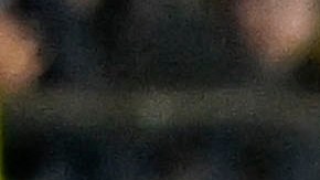 El delantero del Villarreal Gerard Moreno lucha por el balón con los jugadores del Mallorca.